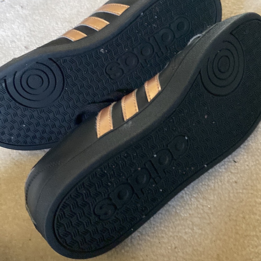 NWT Adidas Black with Gold Stripes low top sneakers - Picture 5 of 5